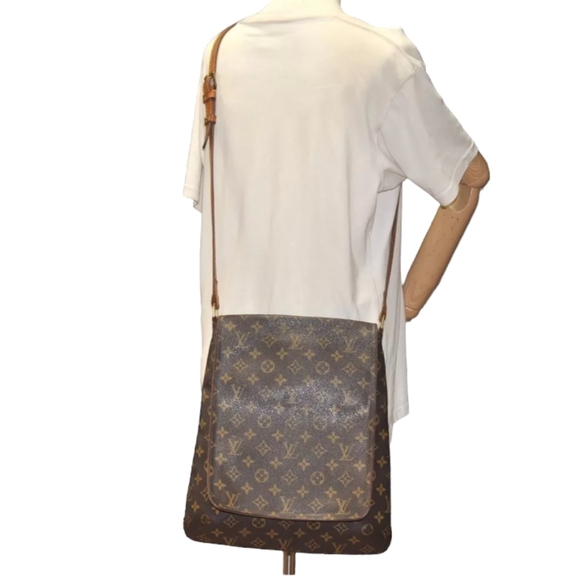 Vintage LOUIS VUITTON MUSSET Y2K Crossbody Shoulder Handbag Purse - Picture 1 of 16